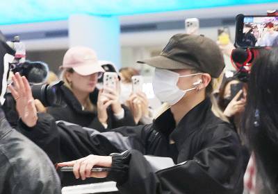 [포토] 알디원 상원, 팬들을 향한 손인사