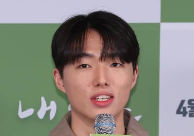 [포토] 인사말 하는 최준우