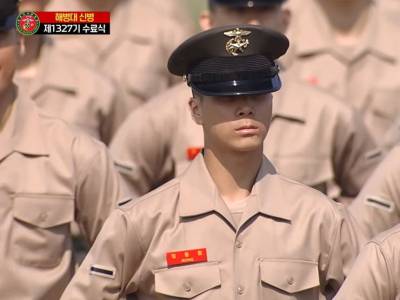 ‘해병대 자진 입대’ 정동원, 각 잡힌 거수경례… 늠름한 수료식 근황