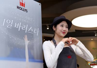 [포토]이해인, 바리스타 복장도 찰떡!