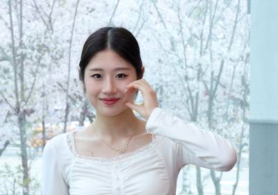 [포토]이해인, 오늘은 벚꽃요정