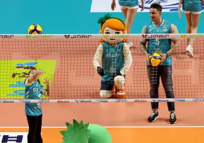 [포토]실바 가족의 우승 기원 시투