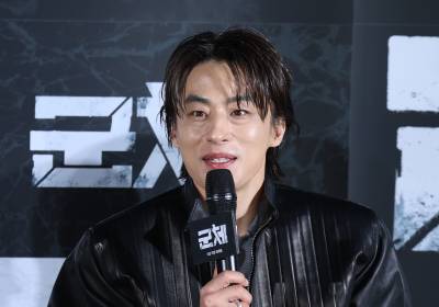 [포토] 인사말 하는 구교환