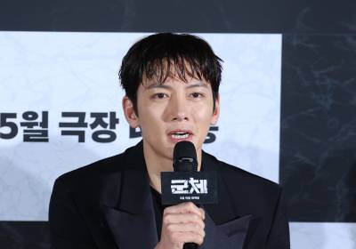 [포토] 인사말 하는 지창욱