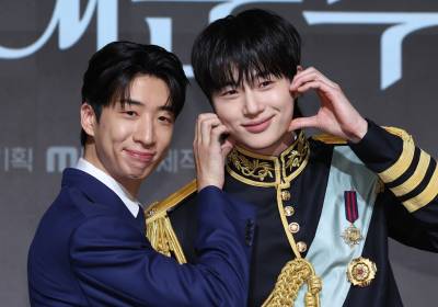 [포토] 유수현-변우석, 함께 만드는 하트