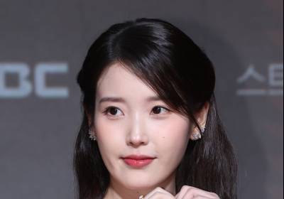 [포토] 아이유, 예쁜 손하트