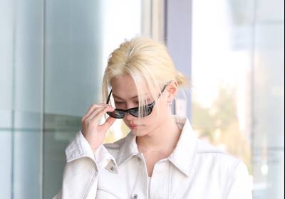 [포토] 스트레이 키즈 필릭스, 선글라스를 벗어 볼까?