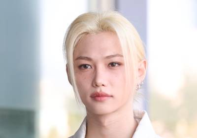 [포토] 스트레이 키즈 필릭스, 앙증맞은 손가락 하트