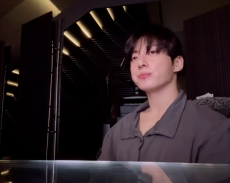 BTS 정국, 취중 라이브 사과…“잘못했다고 생각하지 않지만, 아미에게 미안”