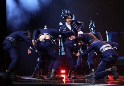 [포토] 앰퍼샌드원, 동양적인 사운드와 댄스 장르가 만난 '갓'