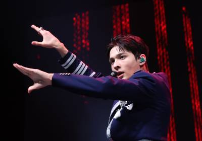 [포토] 앰퍼샌드원 마키야, 멋진 '갓' 안무