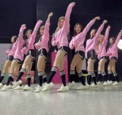 아이오아이, 10년 전 똑같은 단체복 입고 ‘픽미’ 군무…보고 싶었어