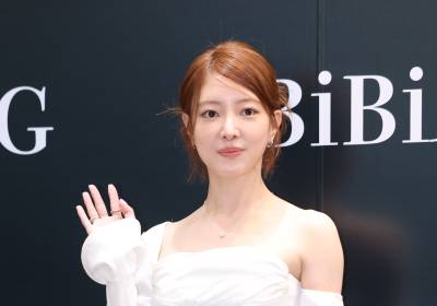 [포토] 이세영, 요정의 손인사