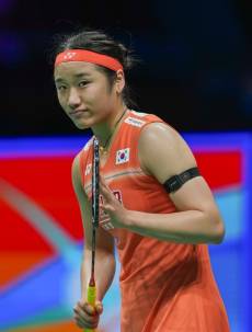 거침 않는 '퀸'…안세영, 심유진 완파하고 아시아선수권 결승행