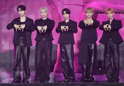 [포토] TXT, 재계약 이후 처음이라 떨려요