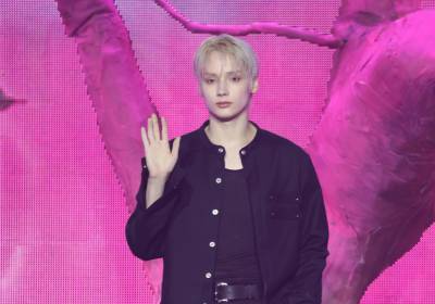 [포토] TXT 휴닝카이, 막내의 멋진 손인사 포즈