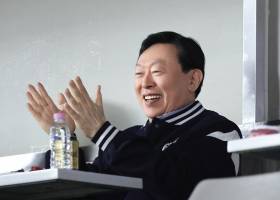 회장님 오신 날 '노검사' 카드 통했는데, 웃지 못한 롯데와 김태형 감독 