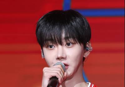 [포토] 인사말 하는 비보이즈 구현